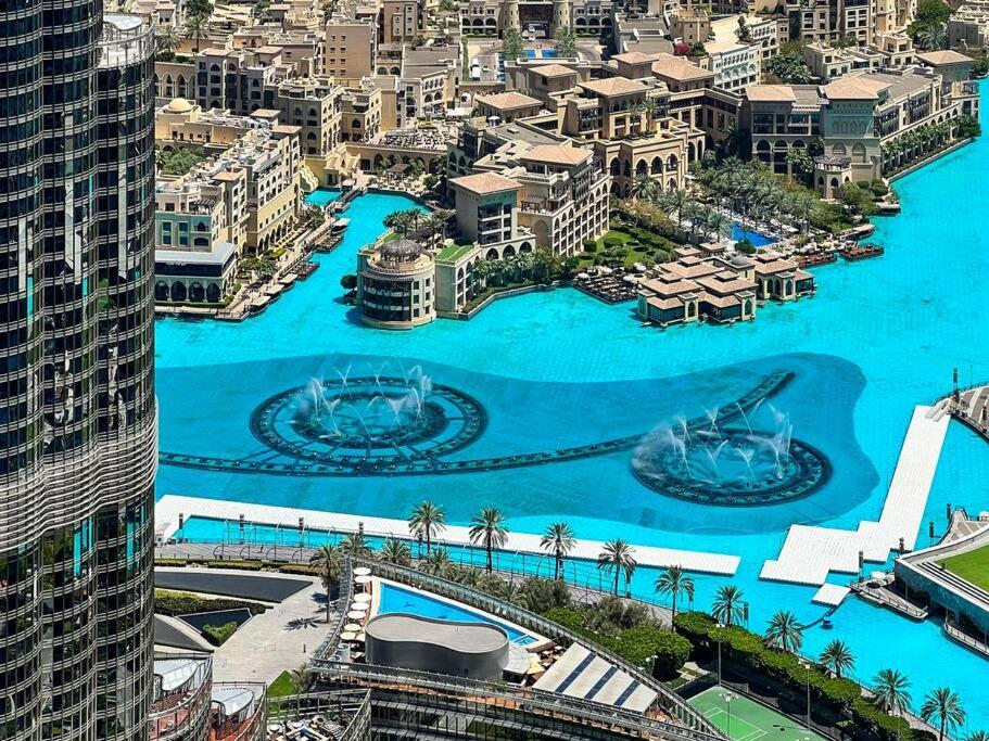 Magnificent New 3 Bedroom With Stunning View To Burj Khalifa & Fountain View Apartment *