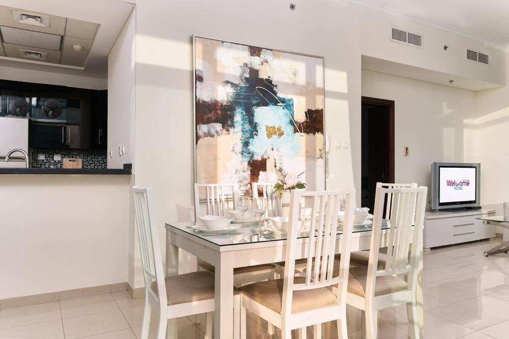 Apartemen Beautiful 1br At Botanica Tower With Sunset View Marina