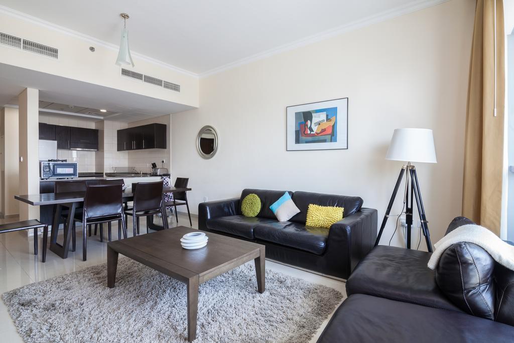 Bay Central Tower Apartemen *