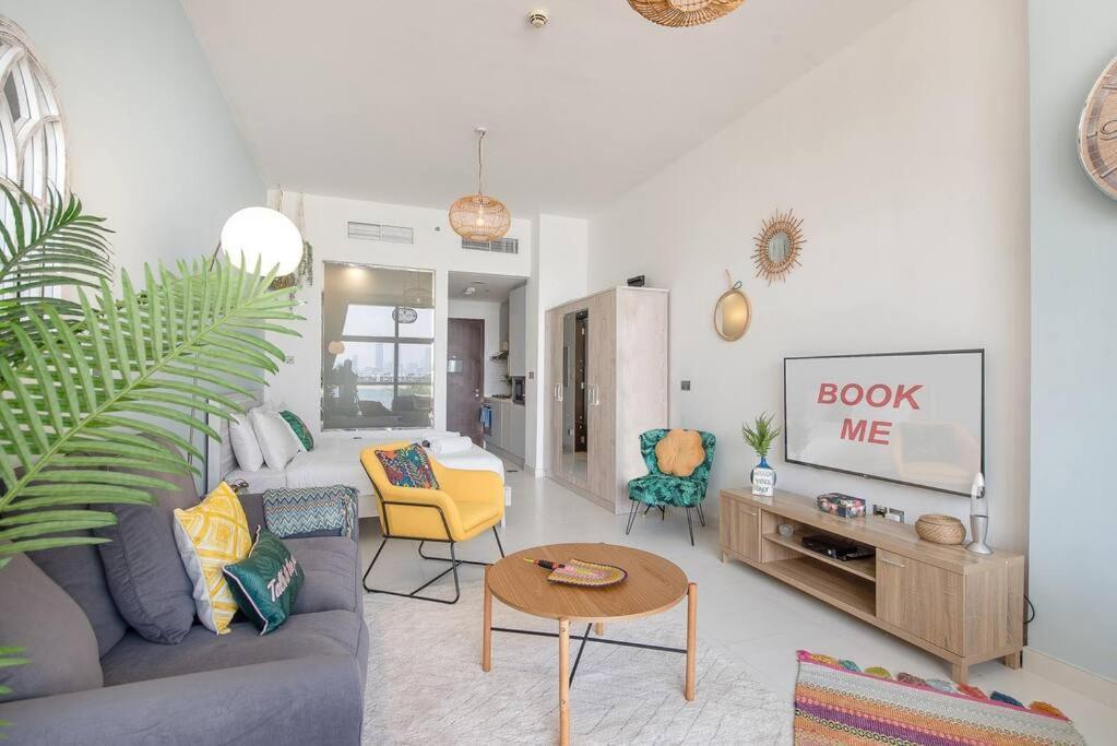 Studio Right On Palm Jumeirah Dubai
