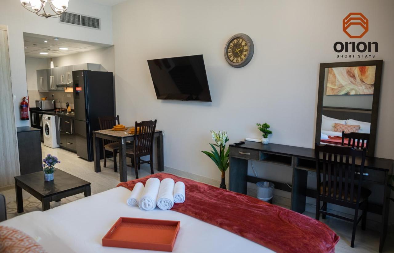 Apartamento Canal View Studio: Mall Proximity & Luxury Amenities *