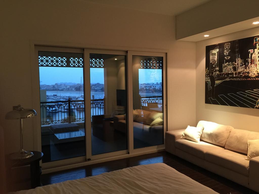 Yanjoon Homes - Palm Jumeirah Marina *