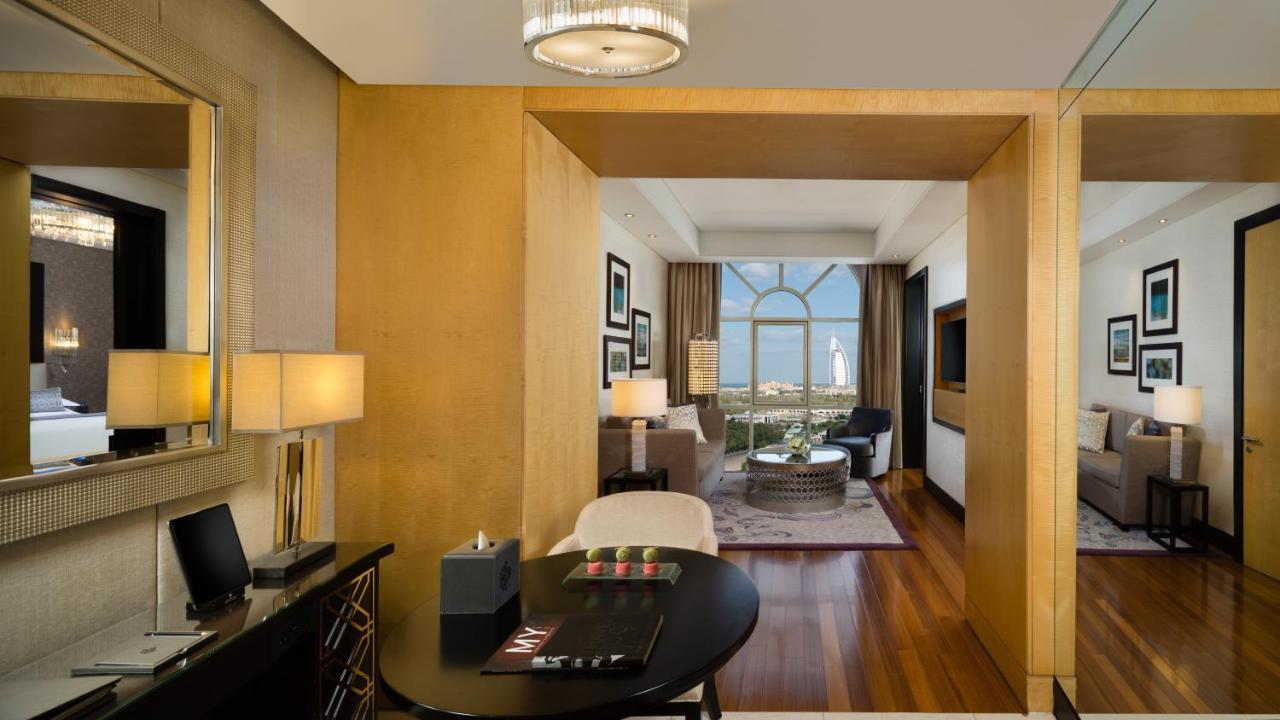 Aspen By Kempinski Mall Of The Emirates 5*