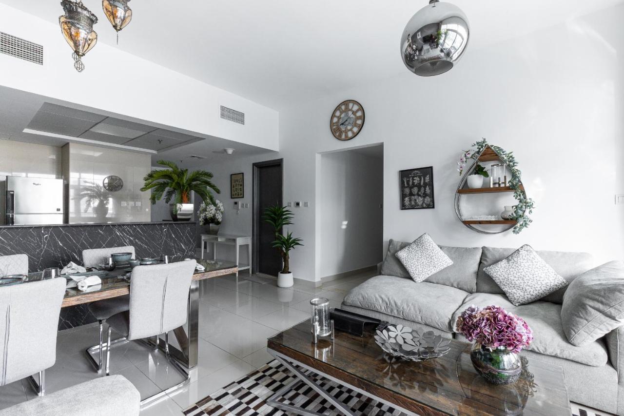Holiday home Exclusive Marina With Private Jacuzzi 1br Dubai