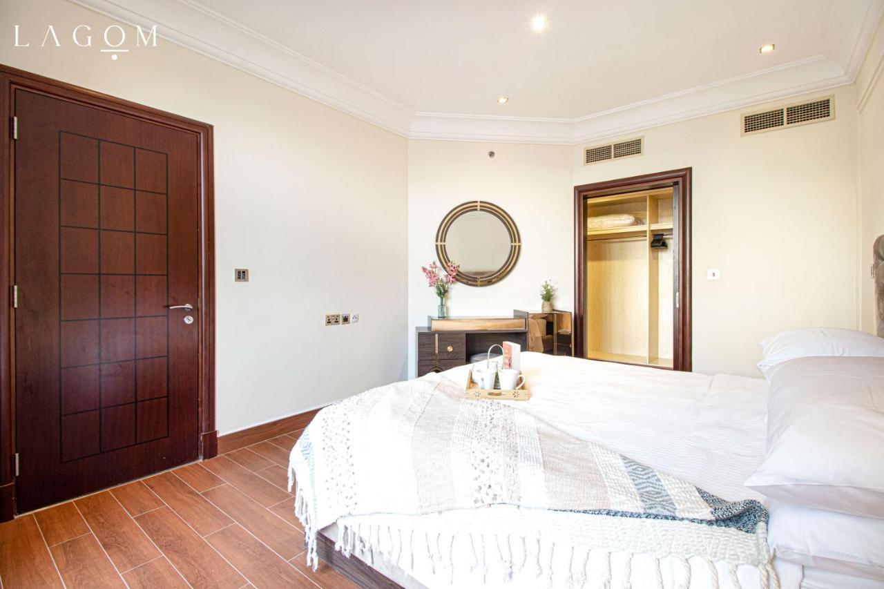Symphony Of The Palms By Lagom With Private And Pool Access Dubái
