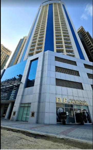Apartament Aliving Modern In Heart Of Downtown At Burj Al Nujoom-110 *
