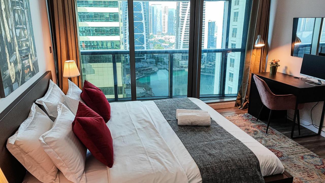 La Buena Vida Homes - Luxe 1bd, Boutique Full Lakeview 1m To Metro, & Almas Tower Dubái