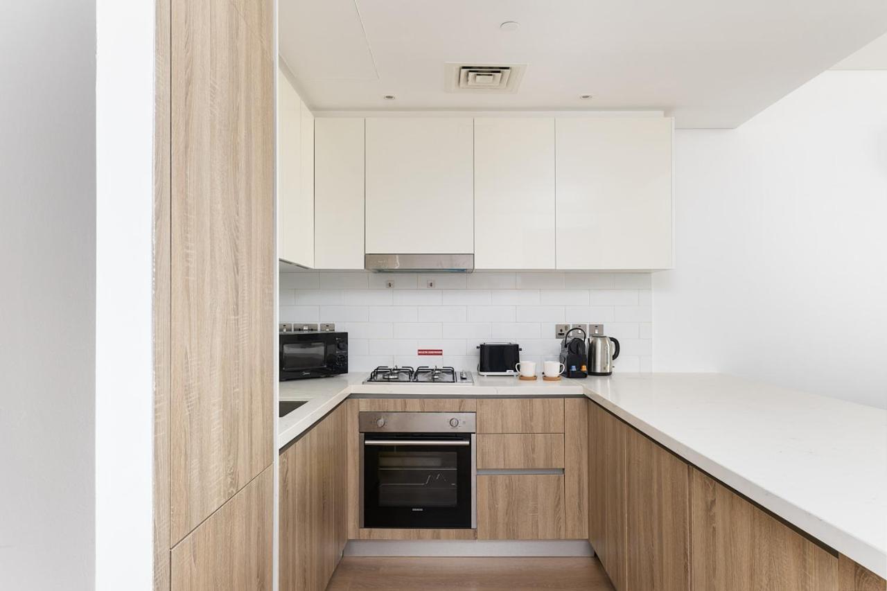 Appartement New In Marina With Balcony And Sea View *