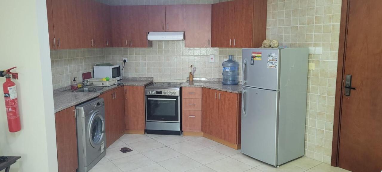 Apartment Cozy 2bhk Near To Dmcc Metro Station -505 *