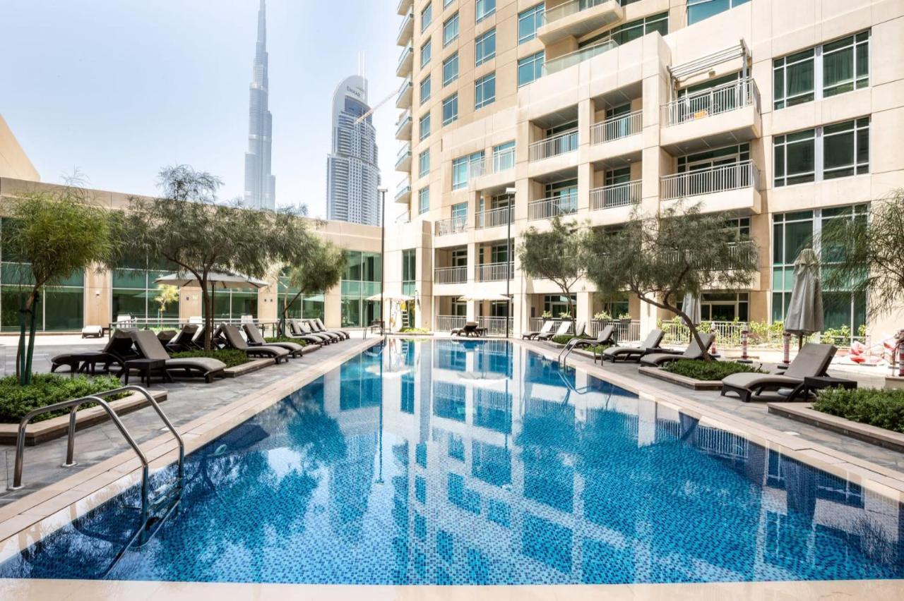 Frank Porter - Burj Views *