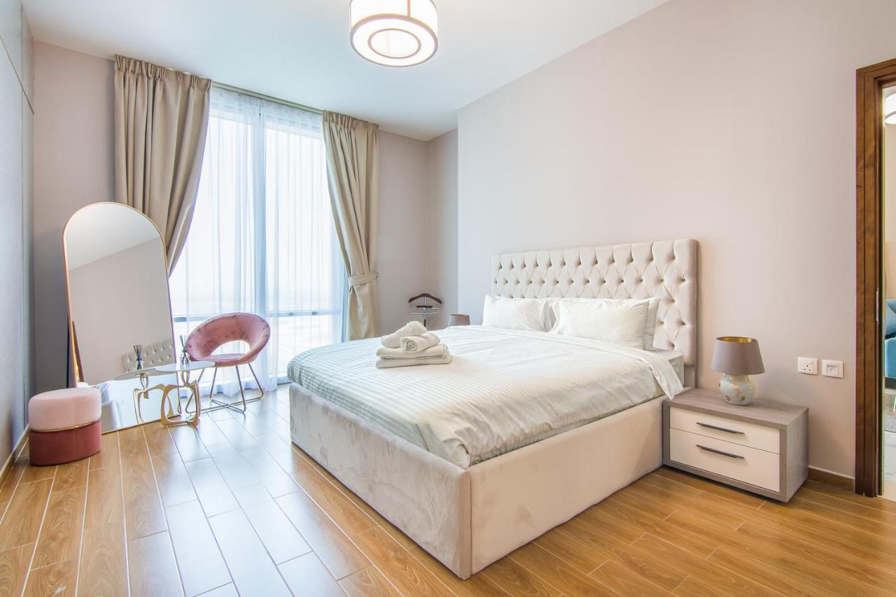 Stunning 1br Al Habtoor -meera Tower 1108 Dubaï
