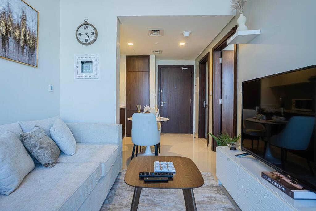 Axinite - Brand New! Warm Cozy 1 Bed High Floor Downtown Canal View Appartement