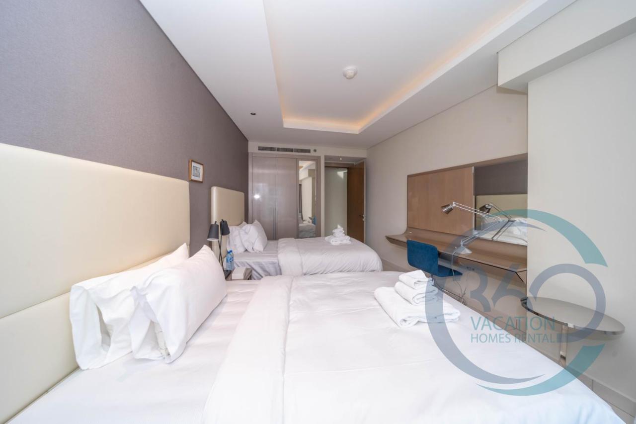 2 Br In Damac Paramount *