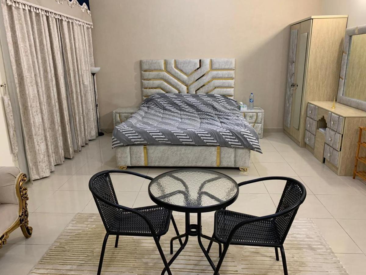 Private With Bathrooms In