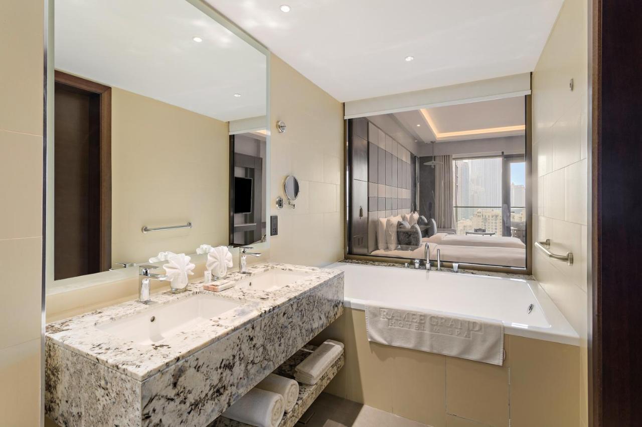 Hotel Ramee Dream Downtown