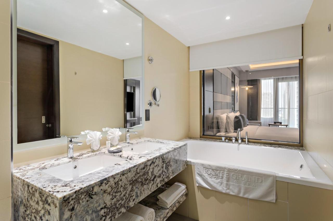Ramee Dream Downtown Hotel 5*