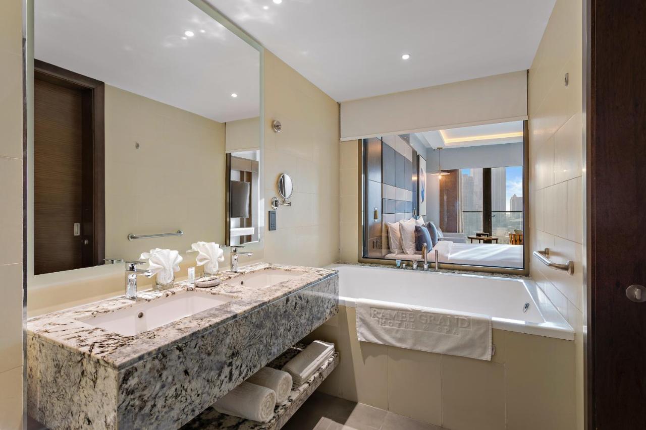 Ramee Dream Downtown Hotel 5*