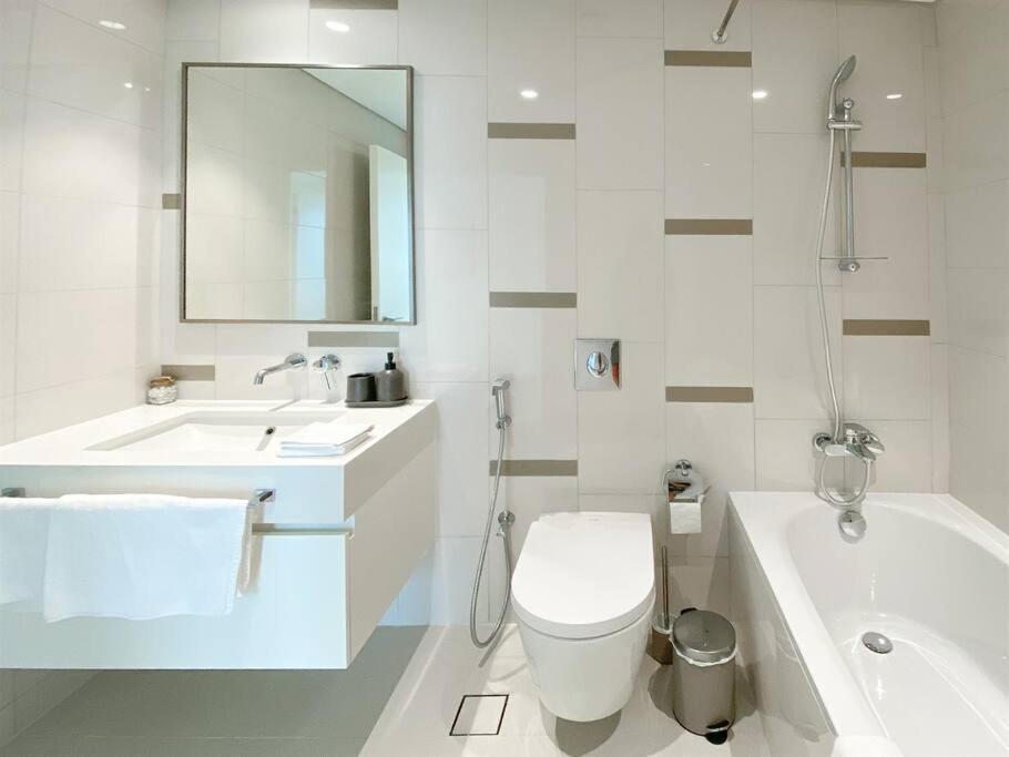 Apartamento Trophy 2bdr Sandy Shores Retreat With Panoramic Sea View & Private Access *