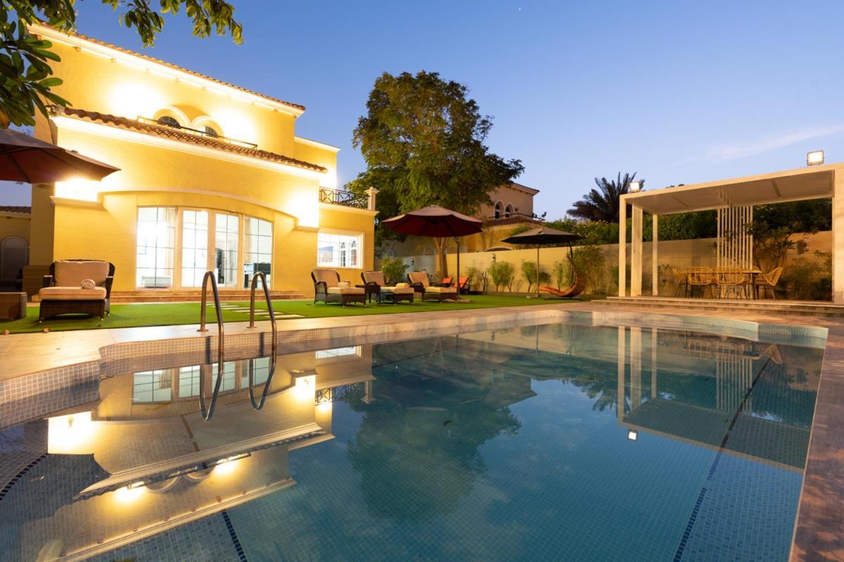 6 Plus 1 Bdr Jumeirah Park With Amz Climatized Huge Private Pool - 5 Min From Jbr Beach Appartement *