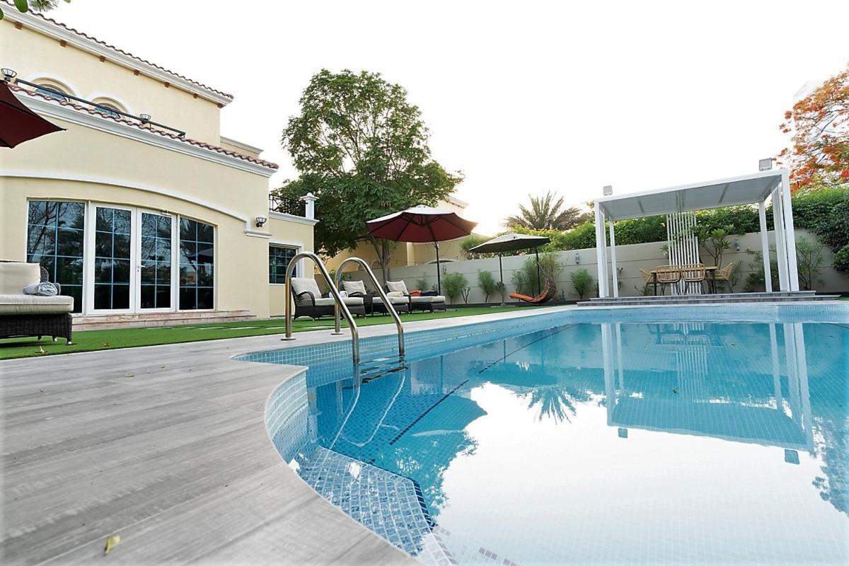 6 Plus 1 Bdr Jumeirah Park With Amz Climatized Huge Private Pool - 5 Min From Jbr Beach *