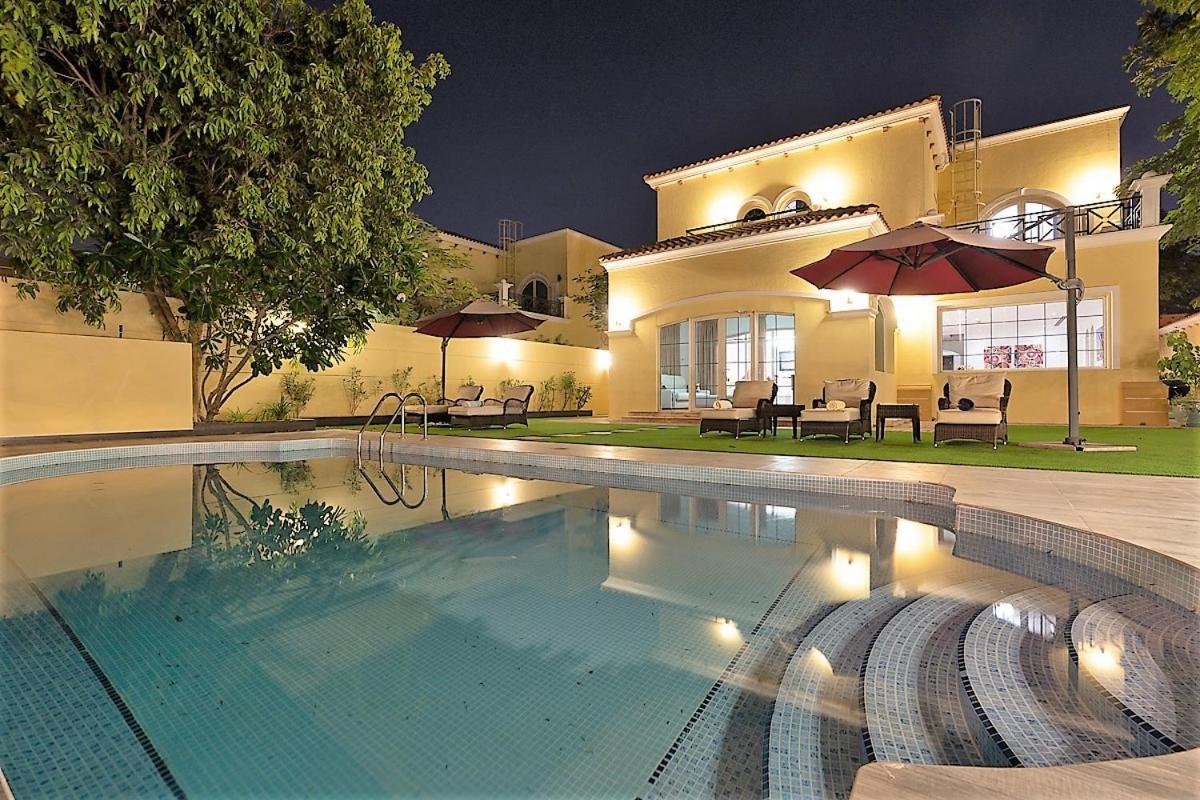 Appartement 6 Plus 1 Bdr Jumeirah Park With Amz Climatized Huge Private Pool - 5 Min From Jbr Beach