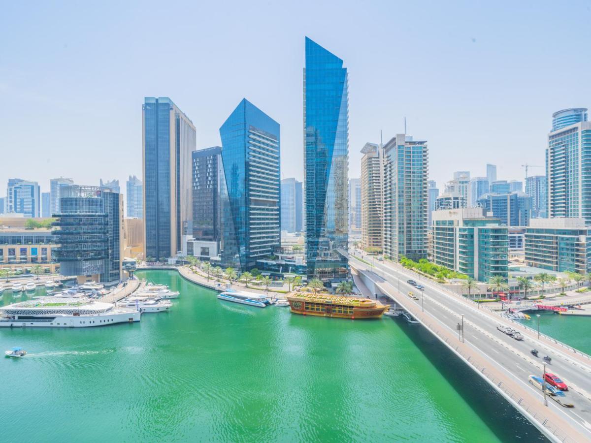 Magnificent 2 Bedroom With Balcony - Marina * Dubai