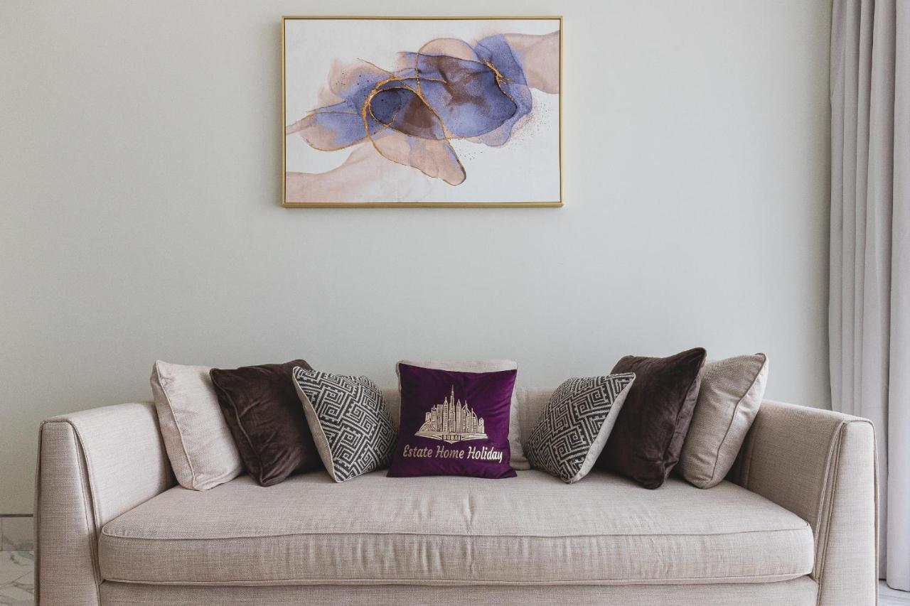 J One Tower Luxury From Estate Apartment