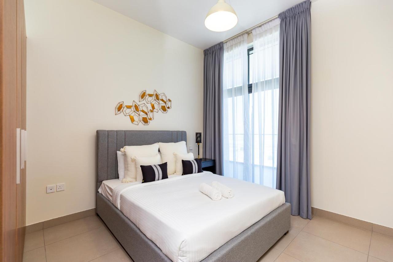 Amazing Deal! Stunning 3br With Huge Terrace - Jvt Apartemen
