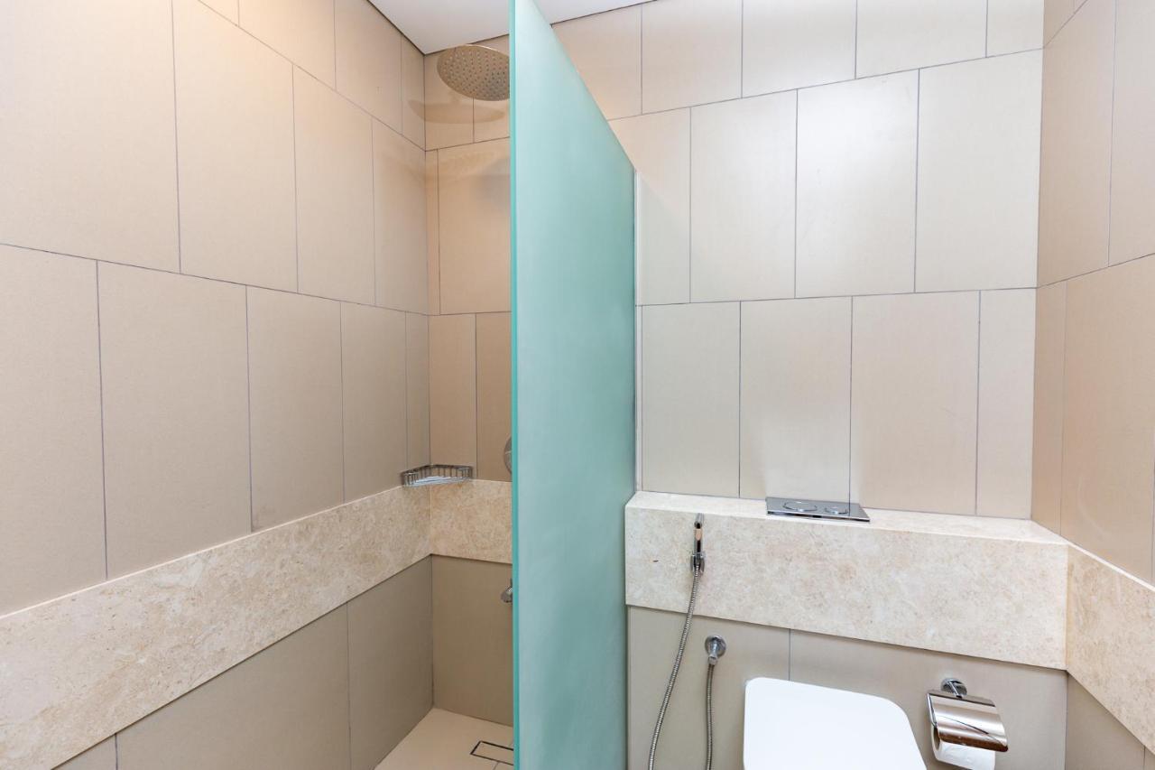 Apartemen Amazing Deal! Stunning 3br With Huge Terrace - Jvt *