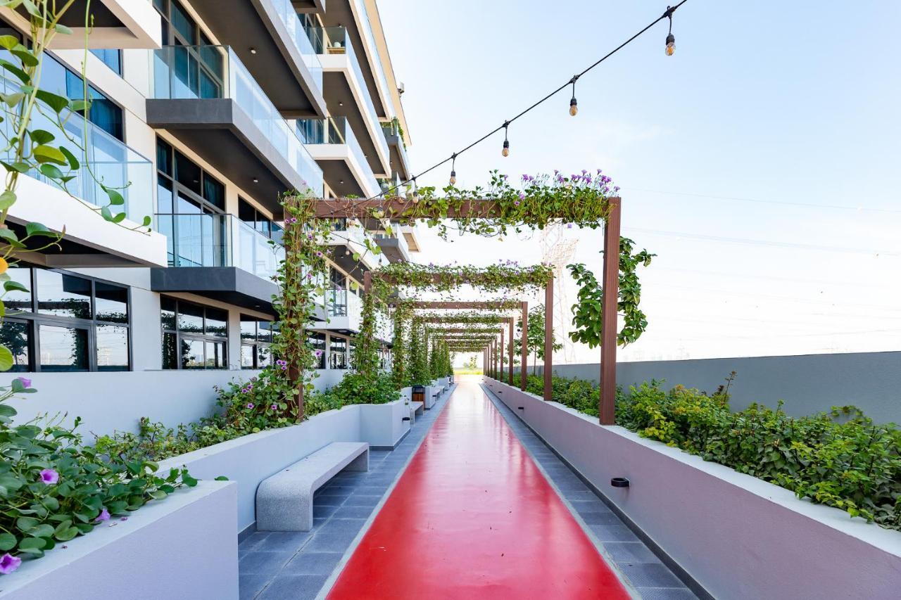 Amazing Deal! Stunning 3br With Huge Terrace - Jvt Apartemen