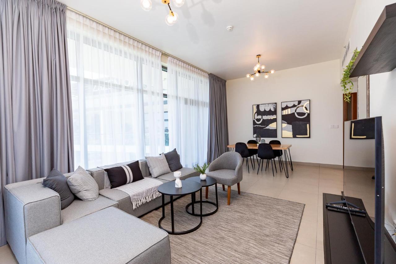 Amazing Deal! Stunning 3br With Huge Terrace - Jvt * Dubái