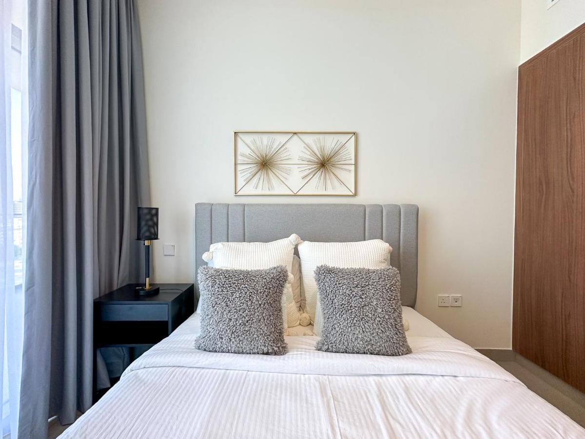 Amazing Deal! Stunning 3br With Huge Terrace - Jvt Apartemen *