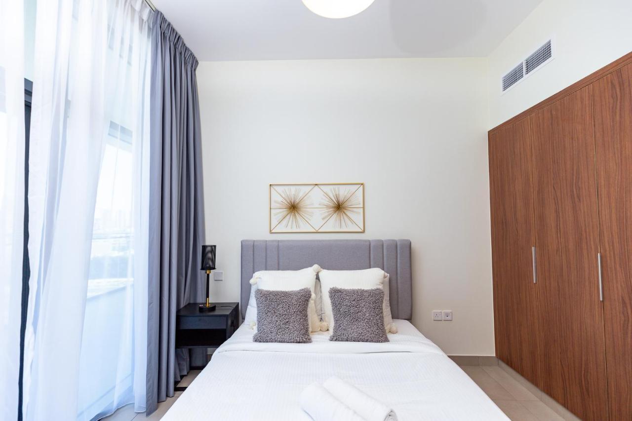 Amazing Deal! Stunning 3br With Huge Terrace - Jvt * Dubái