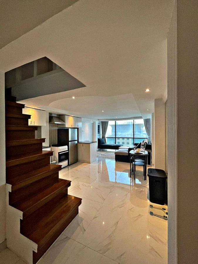 Stunning Duplex Studio In Jlt Apartamento