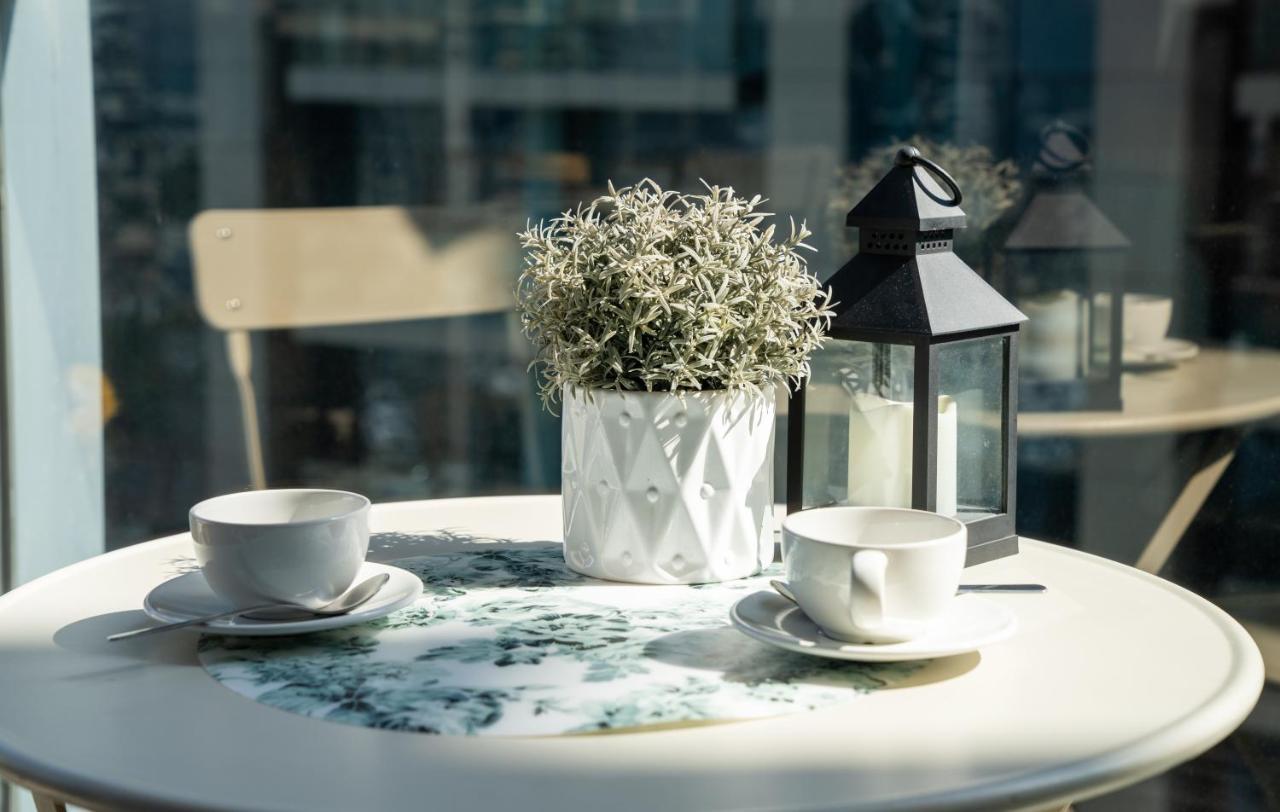 Apartamento Higuests - Luxe With Incredible Marina Views *