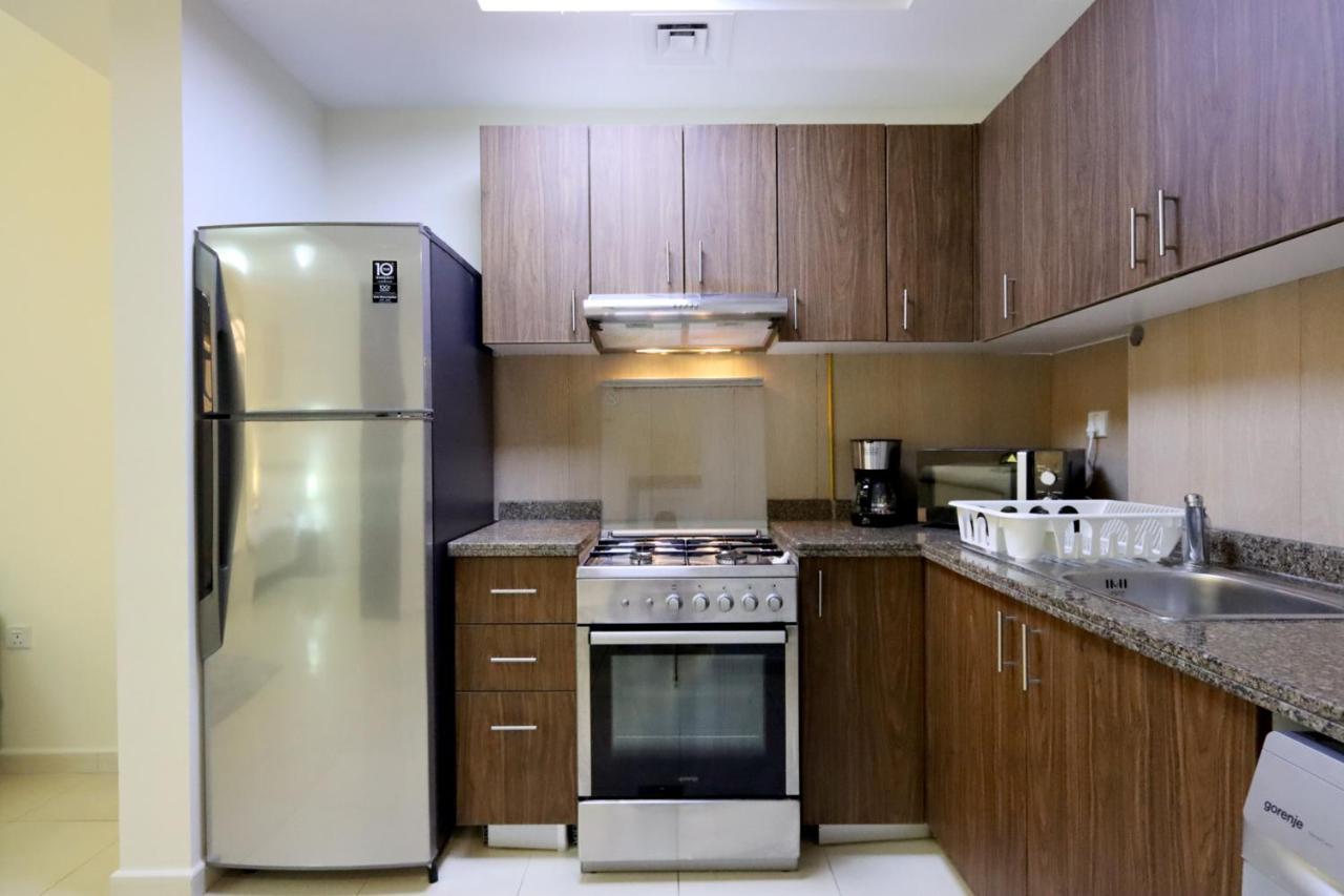 Spacious Studio In Astoria Jvc - Livbnb Dubai