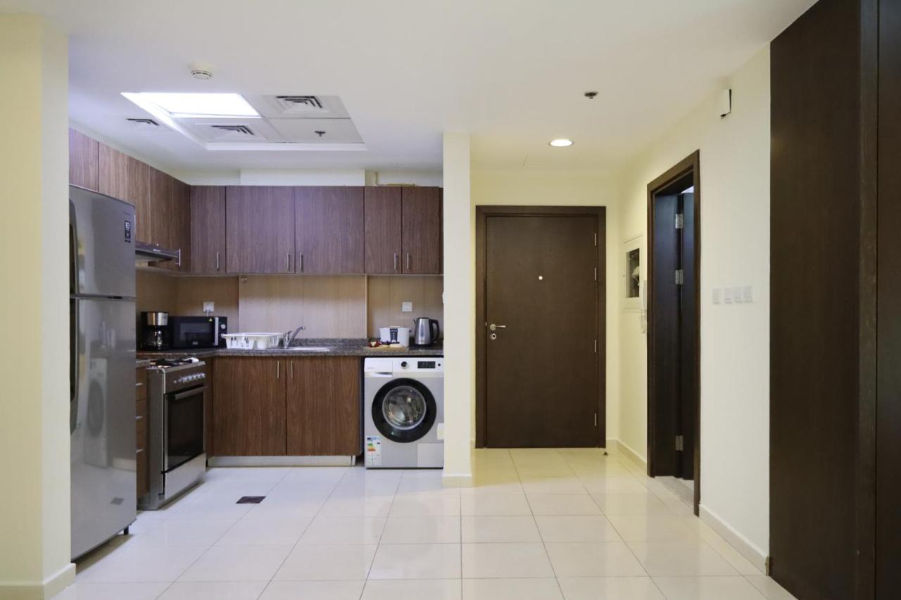 Spacious Studio In Astoria Jvc - Livbnb * Dubai