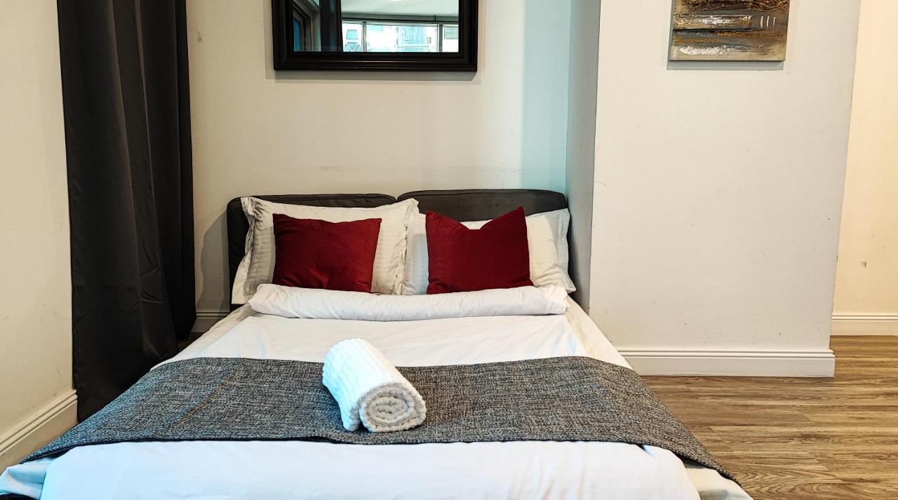 La Buena Vida Homes - Luxe 1bd, Boutique Full Lakeview 1m To Metro, & Almas Tower * Dubái