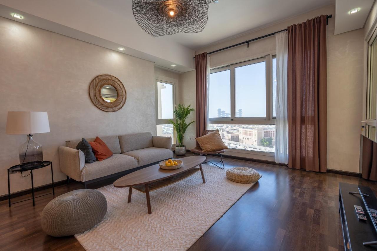 Elegant 2br Palm Jumeirah Apt With Pool Access Apartment