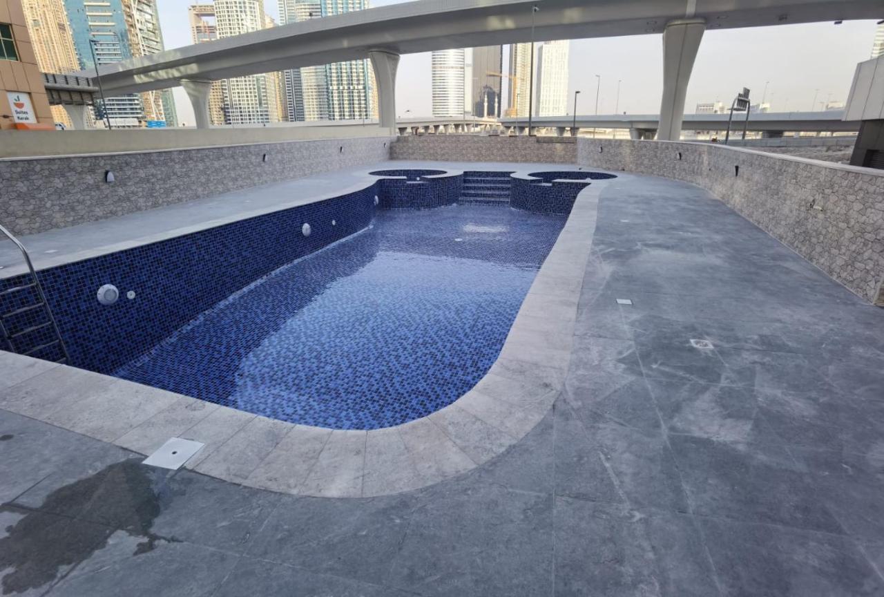 For Family & Friends 2 Bhk In Marina Apartment