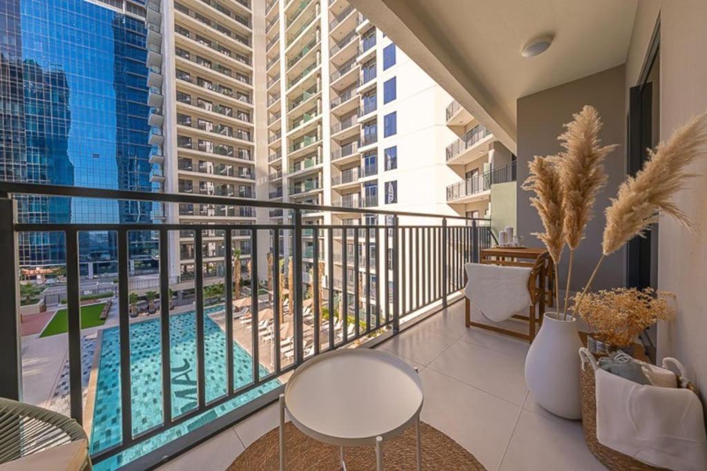 Damac Zada Tower Downtown Modernes Im Zentrum Dubai
