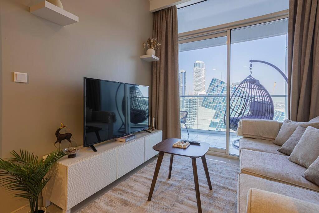Axinite - Brand New! Warm Cozy 1 Bed High Floor Downtown Canal View * Dubaï