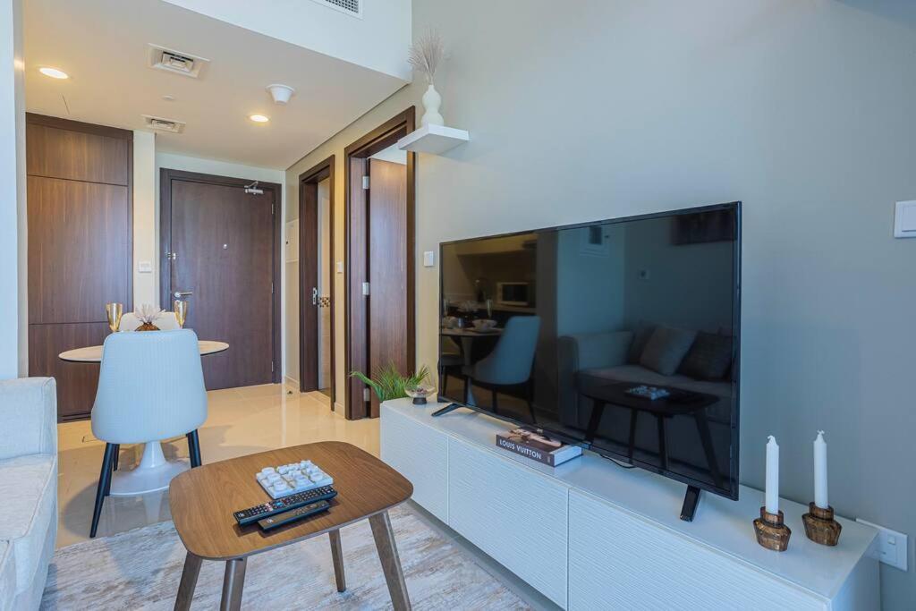 Axinite - Brand New! Warm Cozy 1 Bed High Floor Downtown Canal View * Dubaï