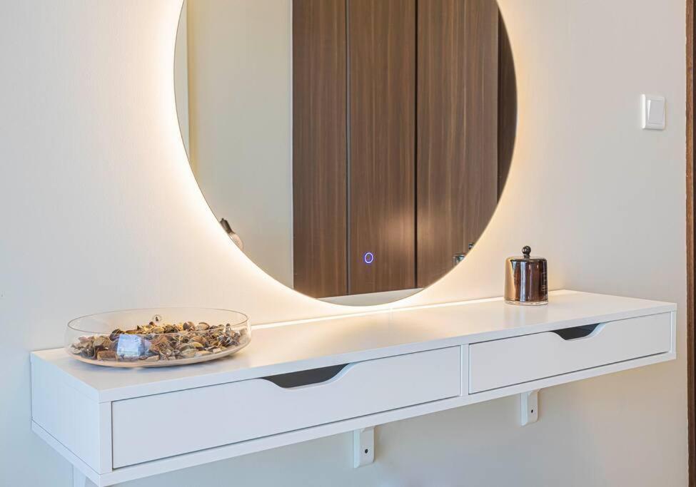 Axinite - Brand New! Warm Cozy 1 Bed High Floor Downtown Canal View Dubaï
