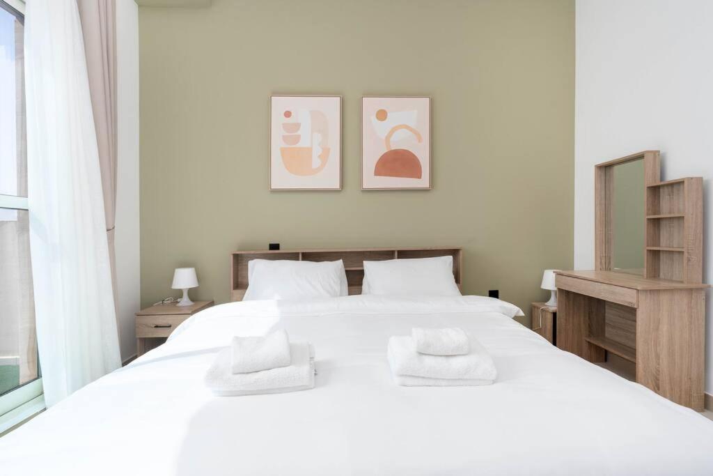 1bdr - Al Quoz - Al Khail Height Dubaï