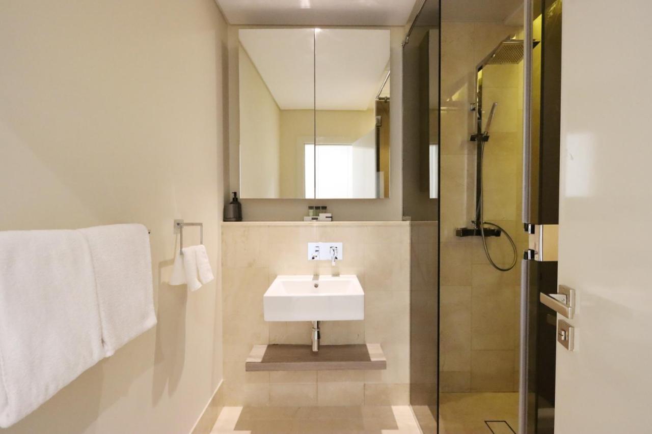 Livbnb - The8 - One Of A Kind - Modern 2 Br Apartment Dubai