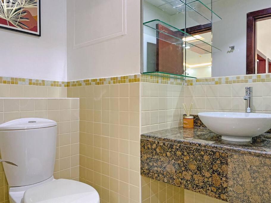 Apartemen Luxury 2 Mins Walk From Sea