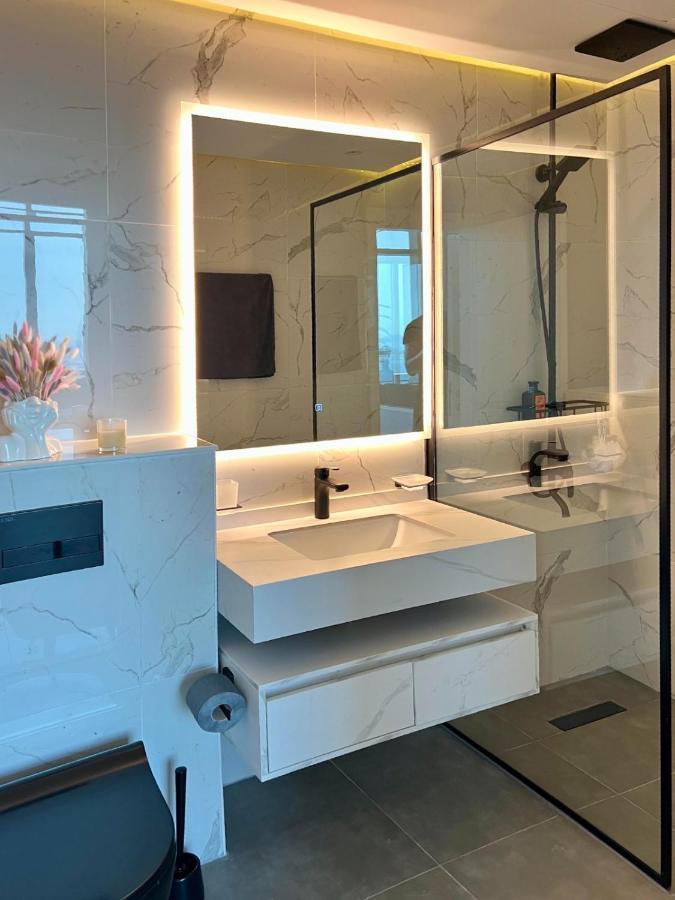 Appartamento Luxury-designer 1 Bedroom Sea View *