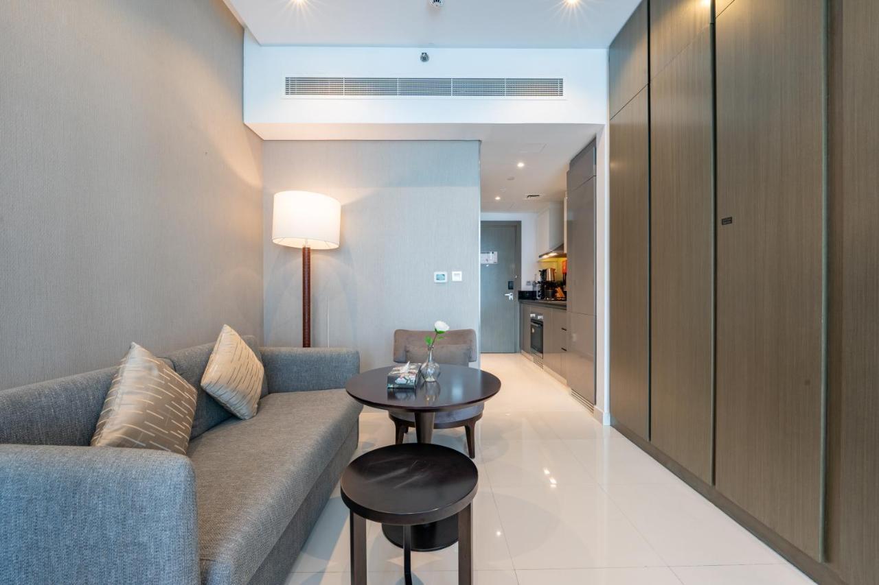 Aliving Stylish With Partial Burj & Canal Views- Prive , Business Bay 713 Appartement *