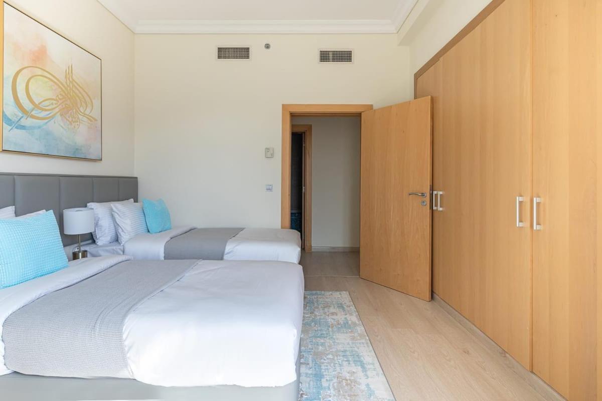 Frank Porter - Al Nabat, Shoreline 8 Apartamento *